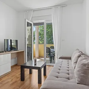  Apartament Neea